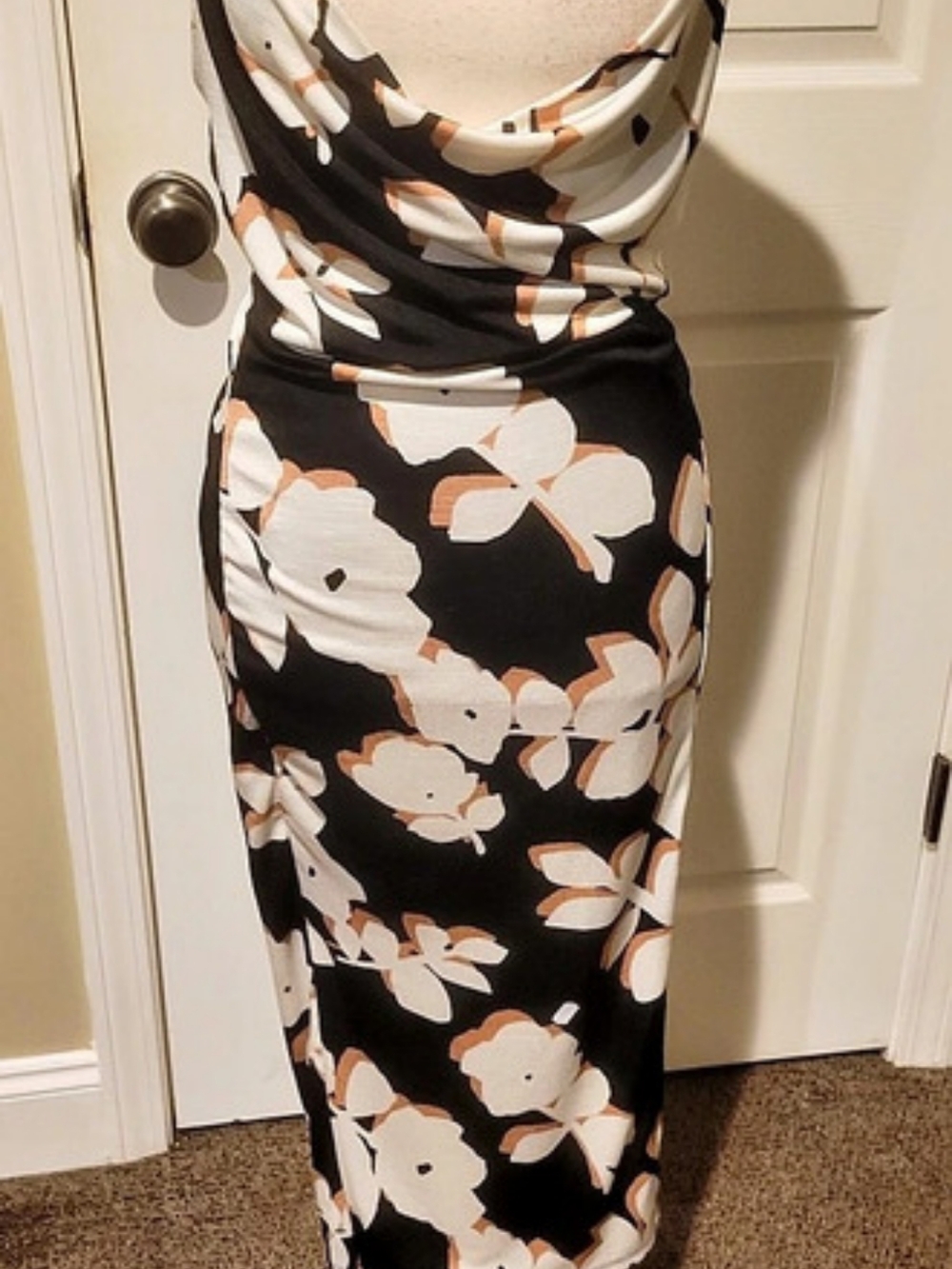 Forever 21 Floral Midi Dress in Black & White NWT